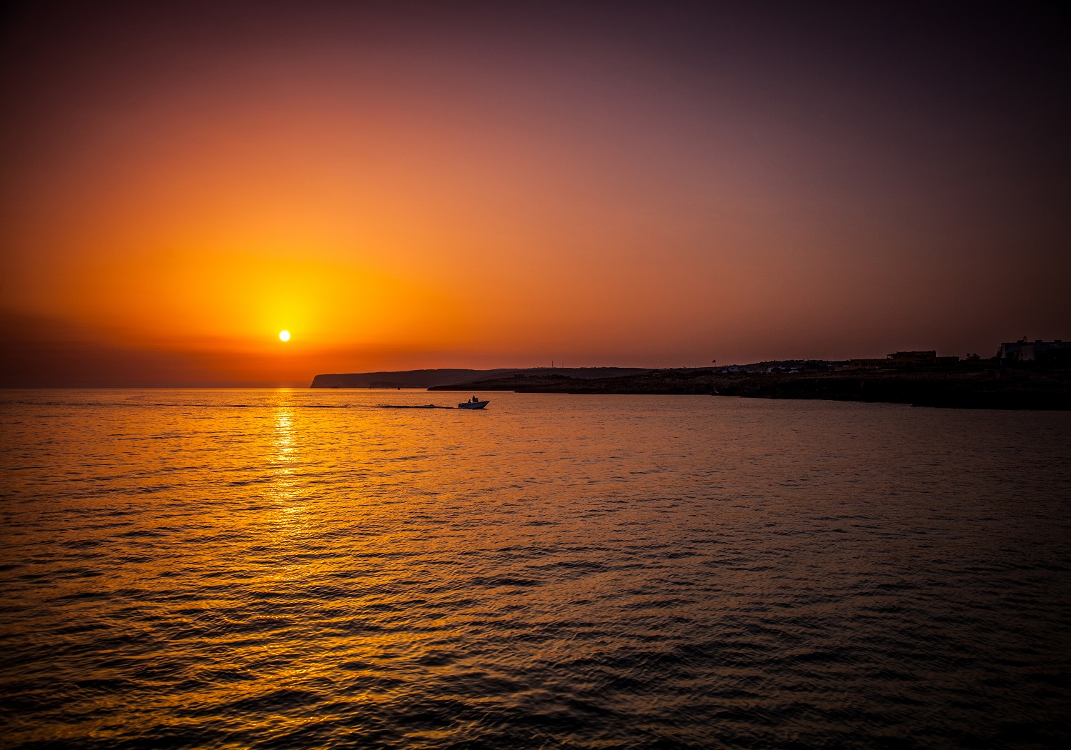 spiaggia Lampedusa tramonto foto archivio mysunsea